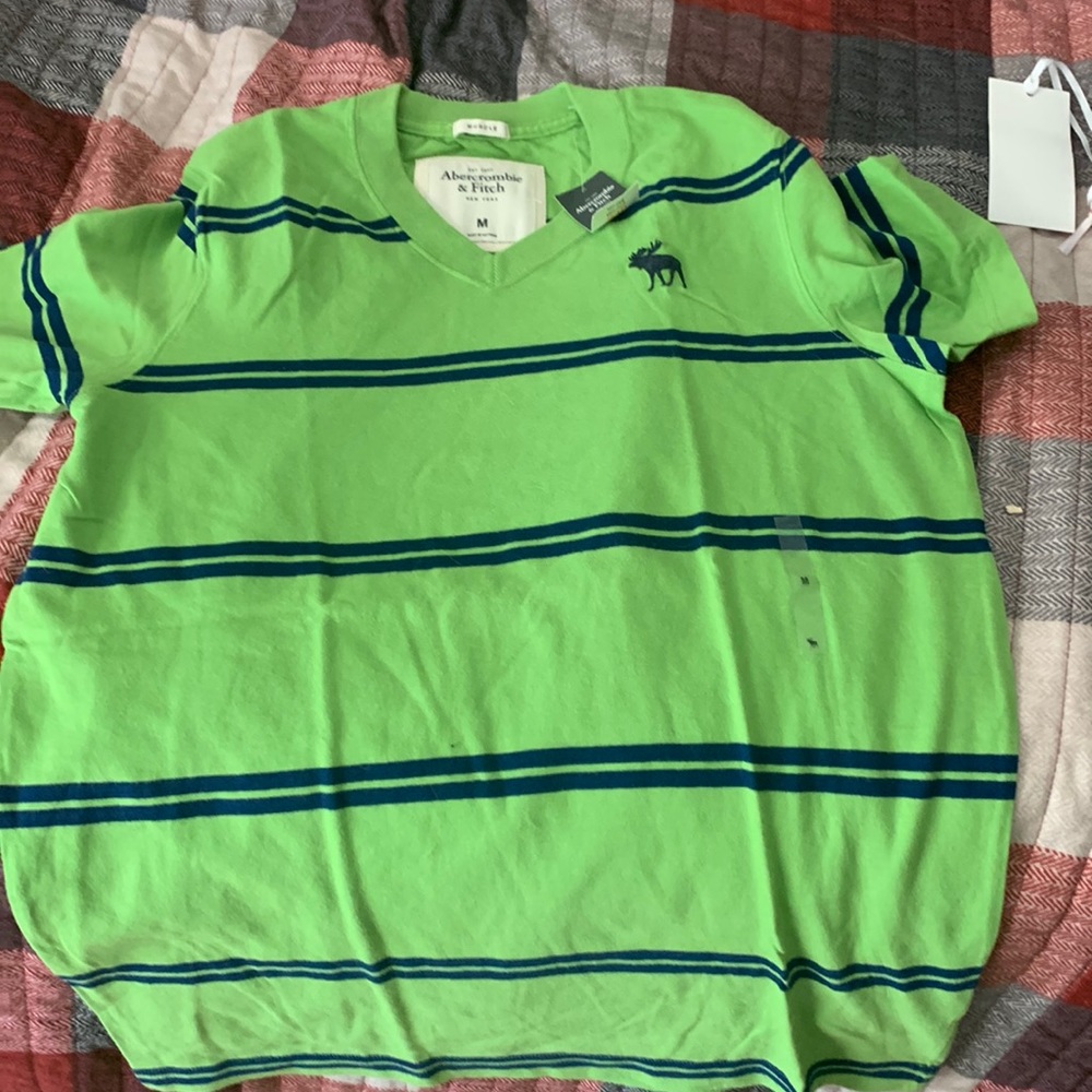 Abercrombie tshirt
